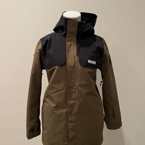 DC Unisex Snowboard Black and Olive Jacket